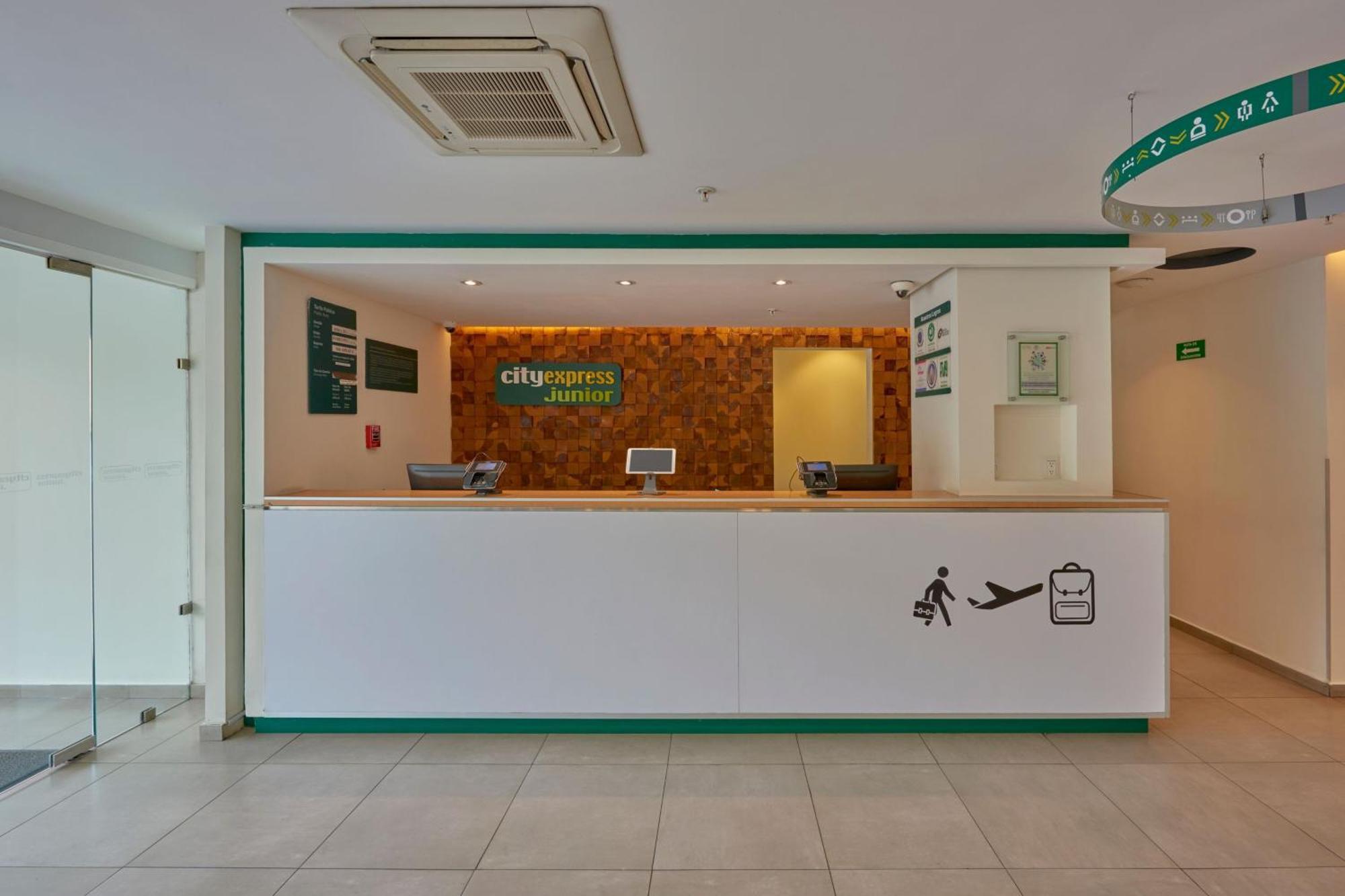 City Express Junior By Marriott Leon Centro De Convenciones Extérieur photo