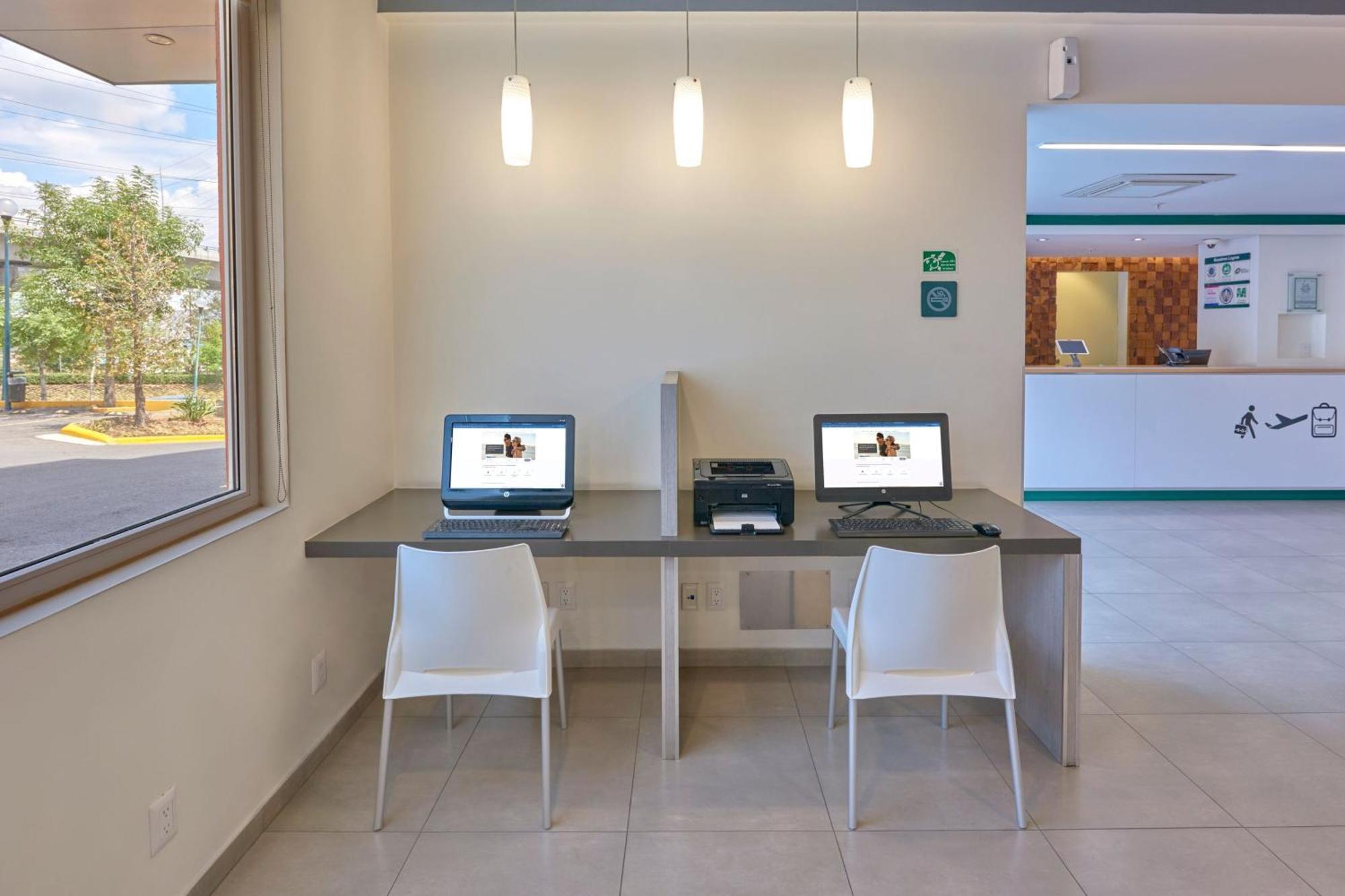 City Express Junior By Marriott Leon Centro De Convenciones Extérieur photo