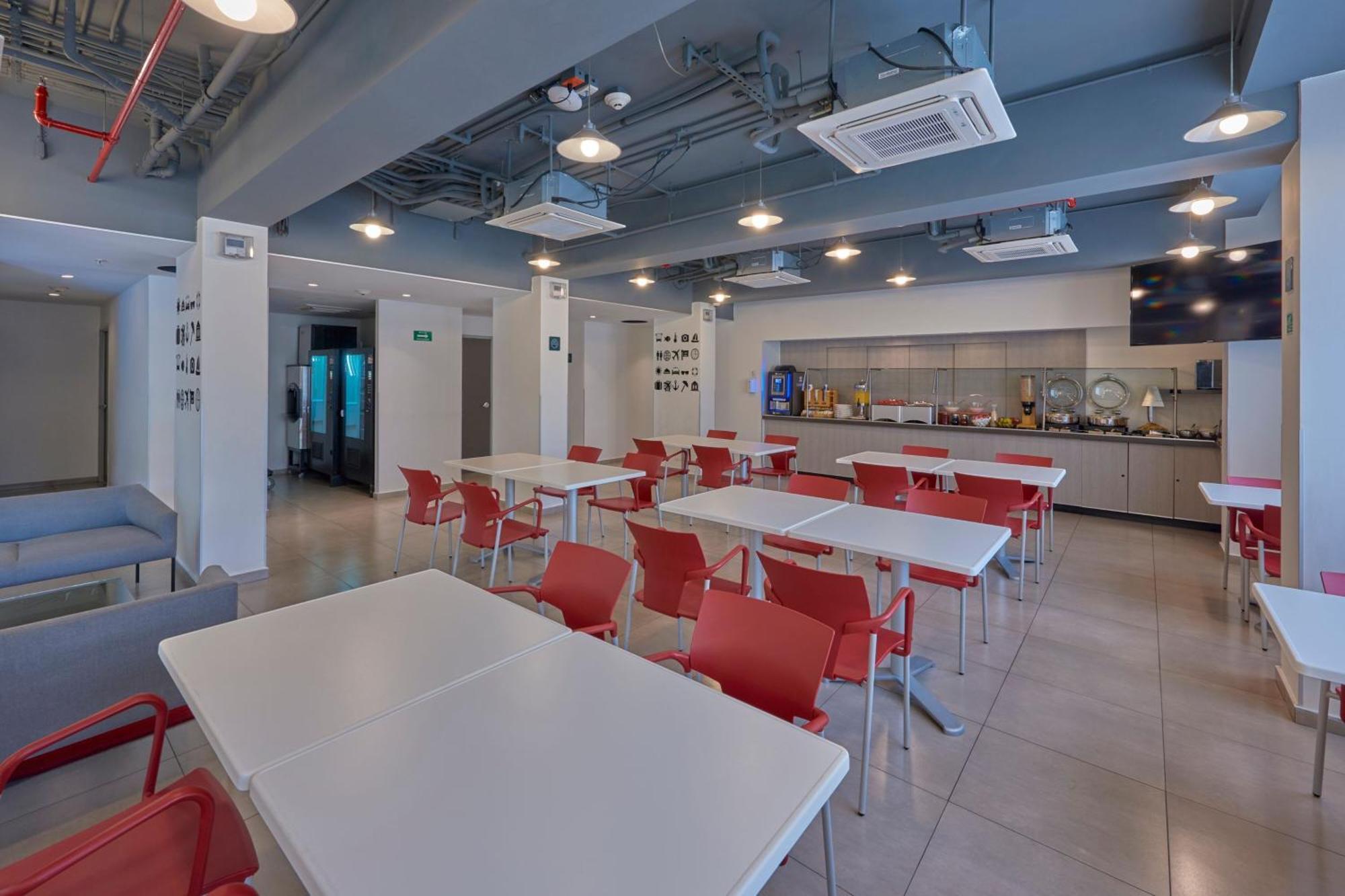 City Express Junior By Marriott Leon Centro De Convenciones Extérieur photo